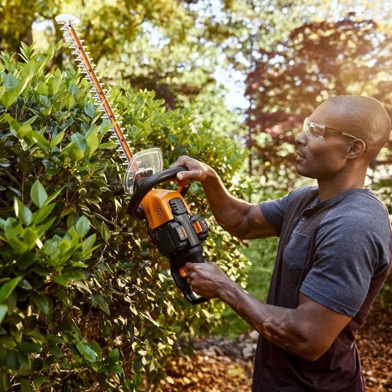 Worx WG284.1 Cordless 40V Power Share 24" Hedge Trimmer