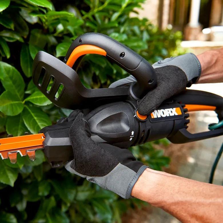 Worx WG217 Corded 4.5 Amp Electric 24" Rotating Head Hedge Trimmer