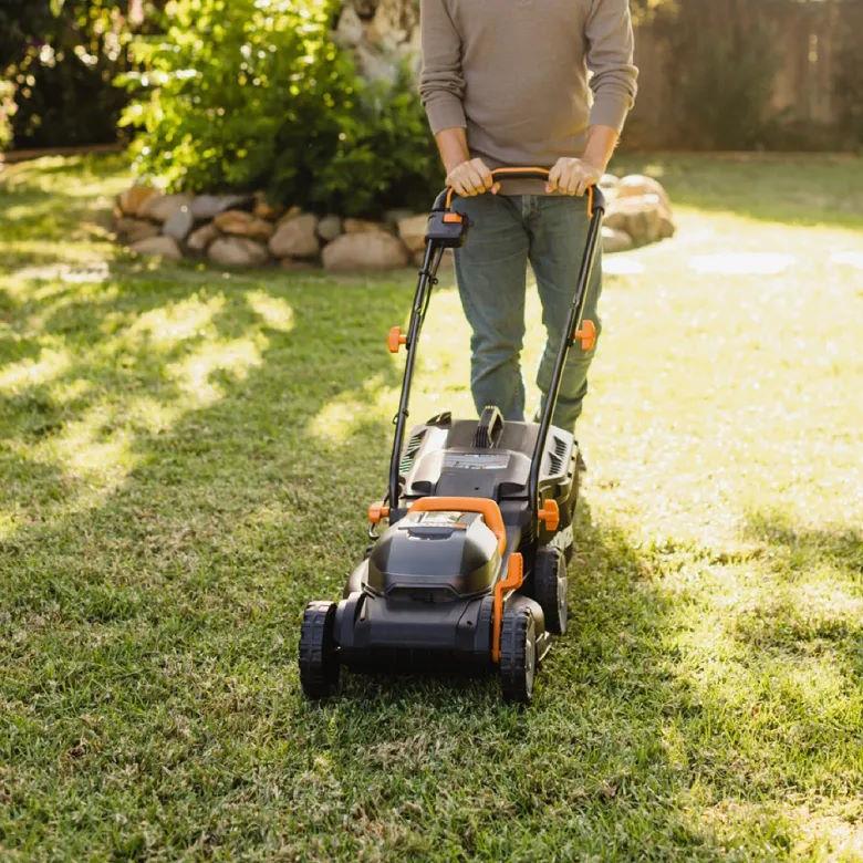 Worx WG779 Cordless 40V Power Share 14" Push Lawn Mower